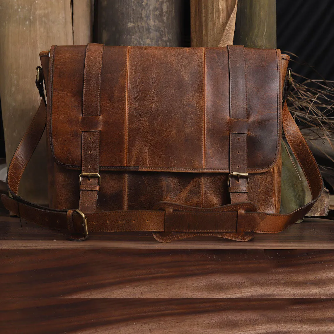 Dazzlo Handmade Leather Messenger Bag - Dark Brown / Tan - 13"