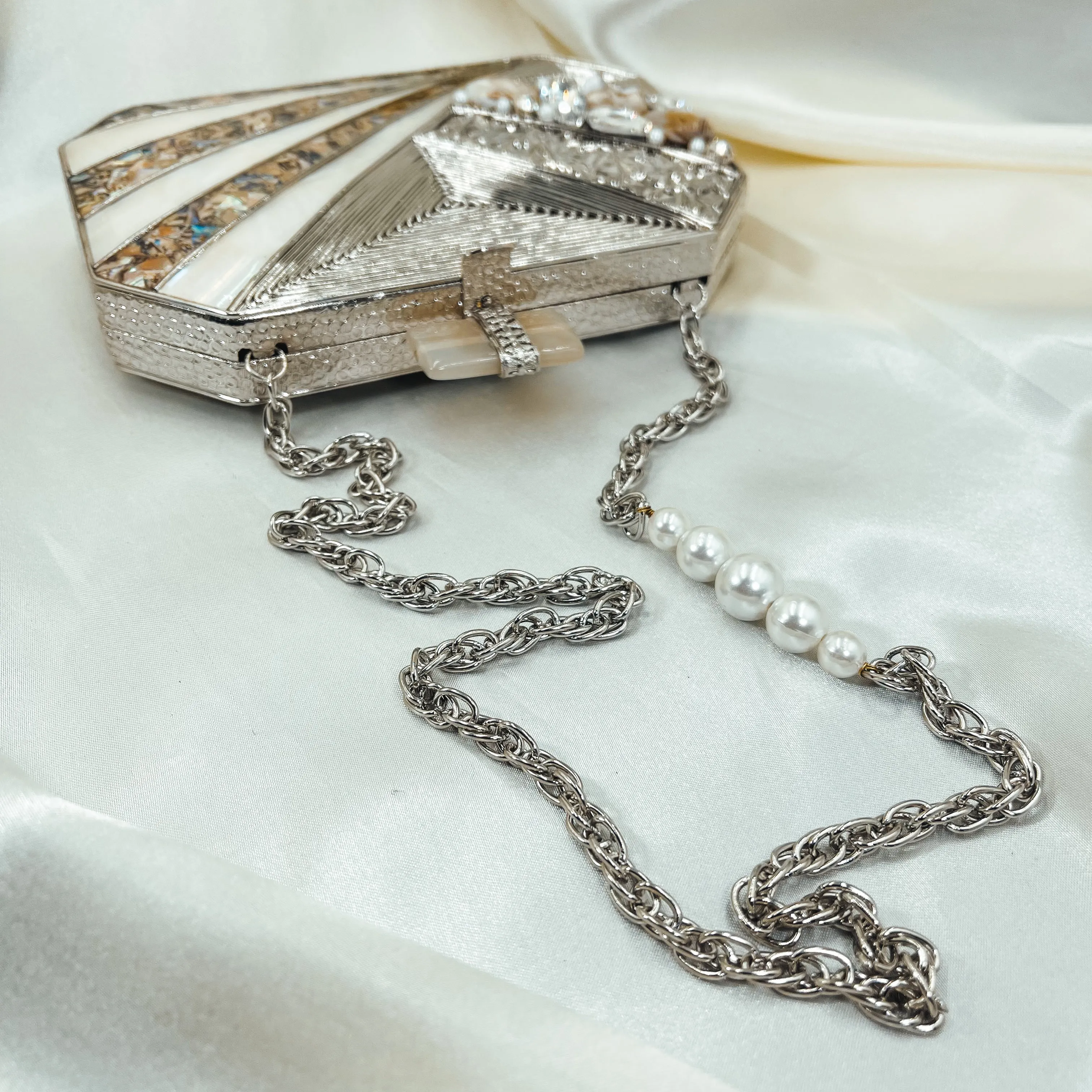 SANIA Clutch (Silver)