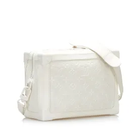 Trendy Inspired Louis Vuitton Soft Trunk White Taurillon